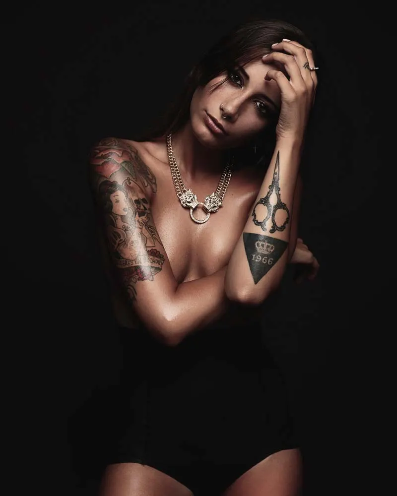 Sesión TEST para agencias con modelo tatuada