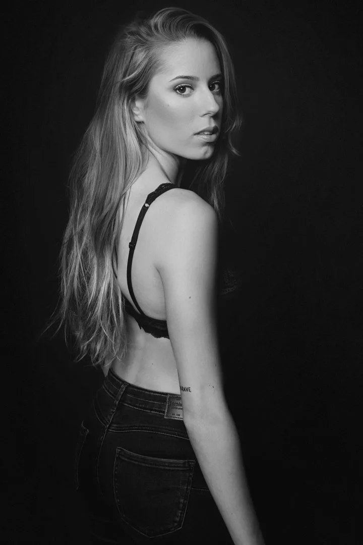 Book de modelo Tania Esparza en Valencia - Foto 2