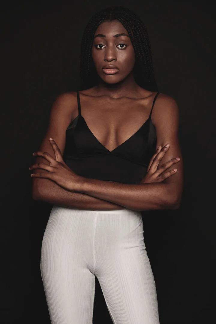 Book de modelo Alba Ndongo en Valencia - Foto 3