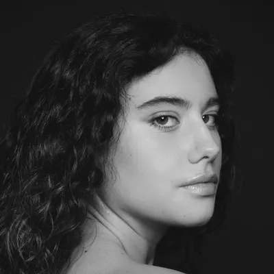 Mila Roig, modelo en Valencia
