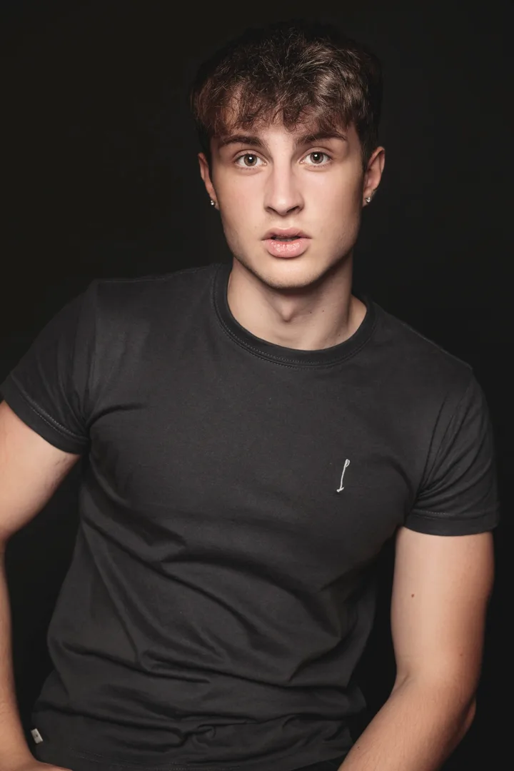 Book de modelo Aleix Galán en Valencia - Foto 1