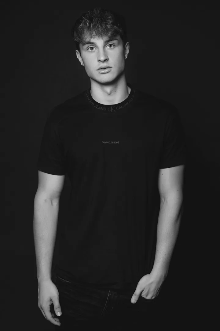 Book de modelo Aleix Galán en Valencia - Foto 4