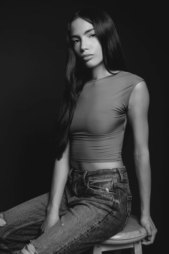 Book de modelo Saray Parigou en Valencia - Foto 2
