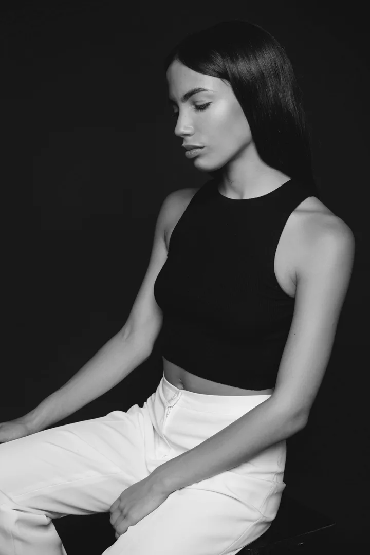Book de modelo Saray Parigou en Valencia - Foto 4